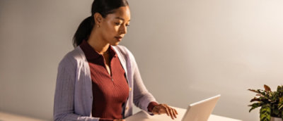 A women looking at laptop