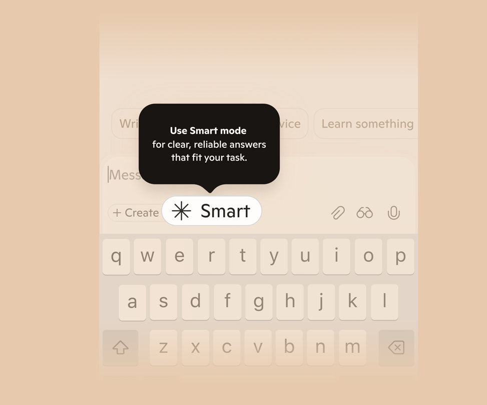 Smartphone screen showing a message about 'Smart mode' using Smart mode, with a 'Smart' button and keyboard visible